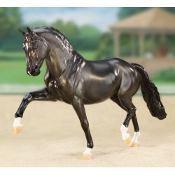 Breyer Traditional 1:9 - Totilas Superestrella en Doma